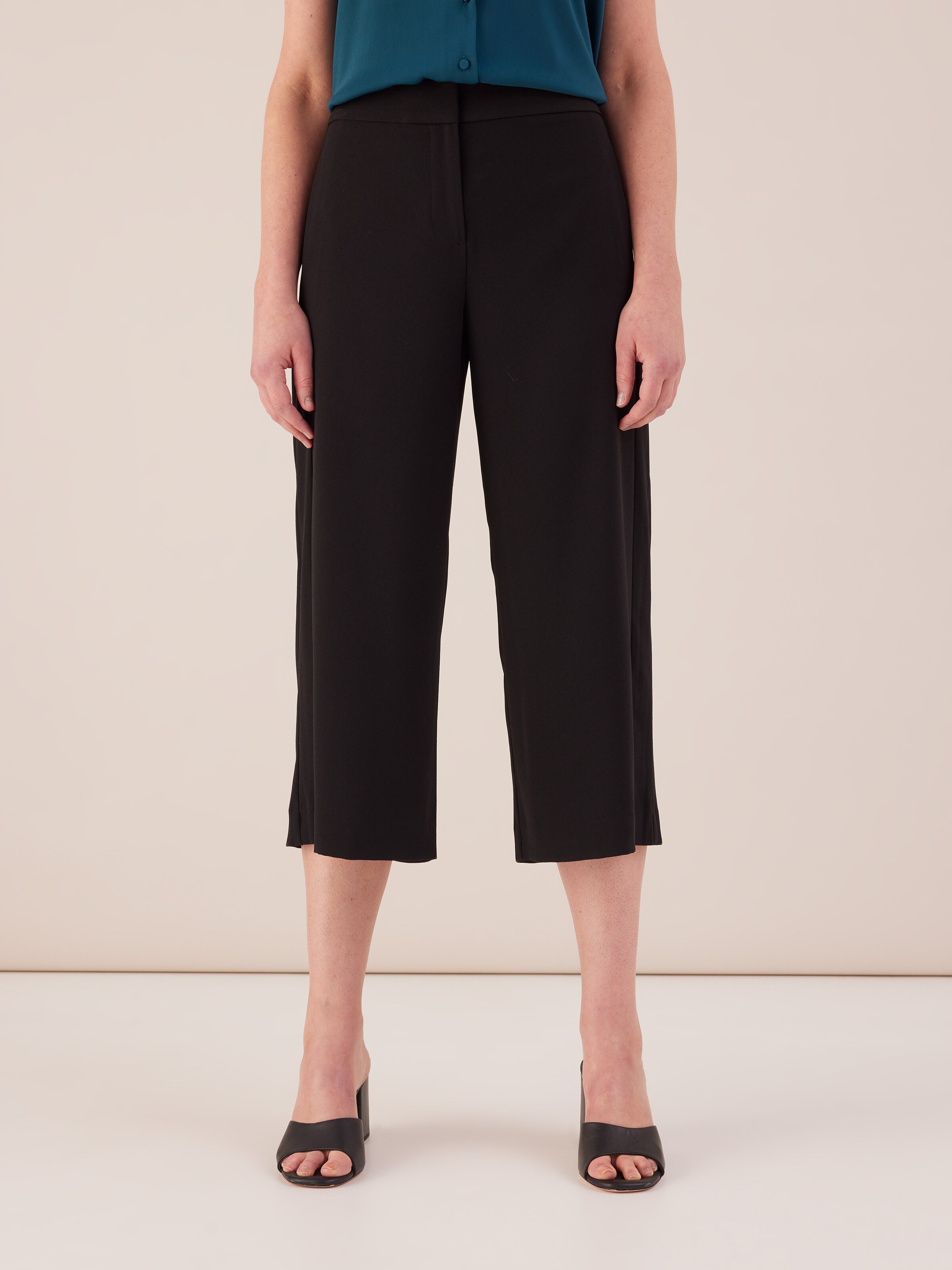 Seam Detail Crepe Culotte