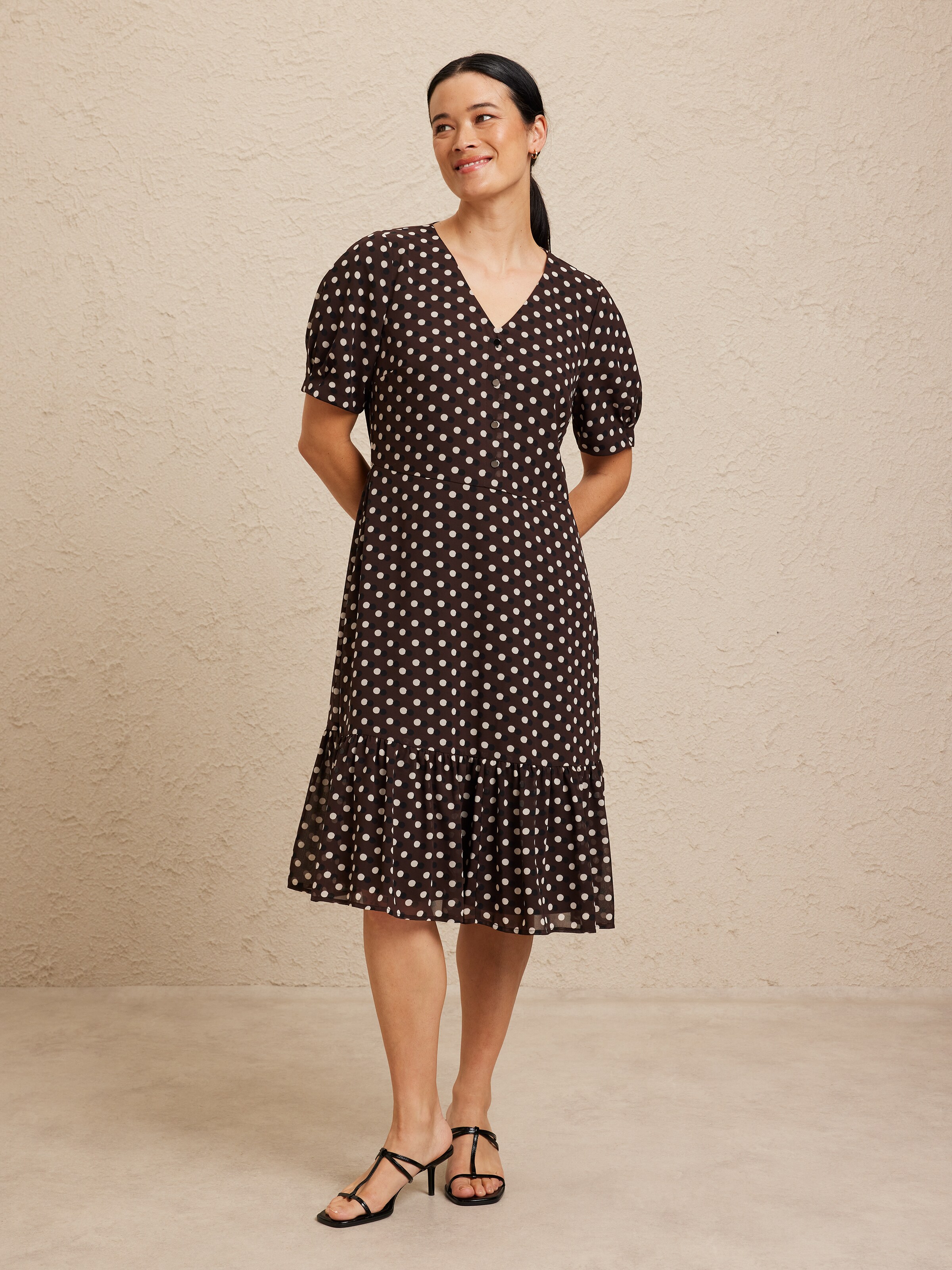 Elbow Sleeve Tiered Chiff Dress