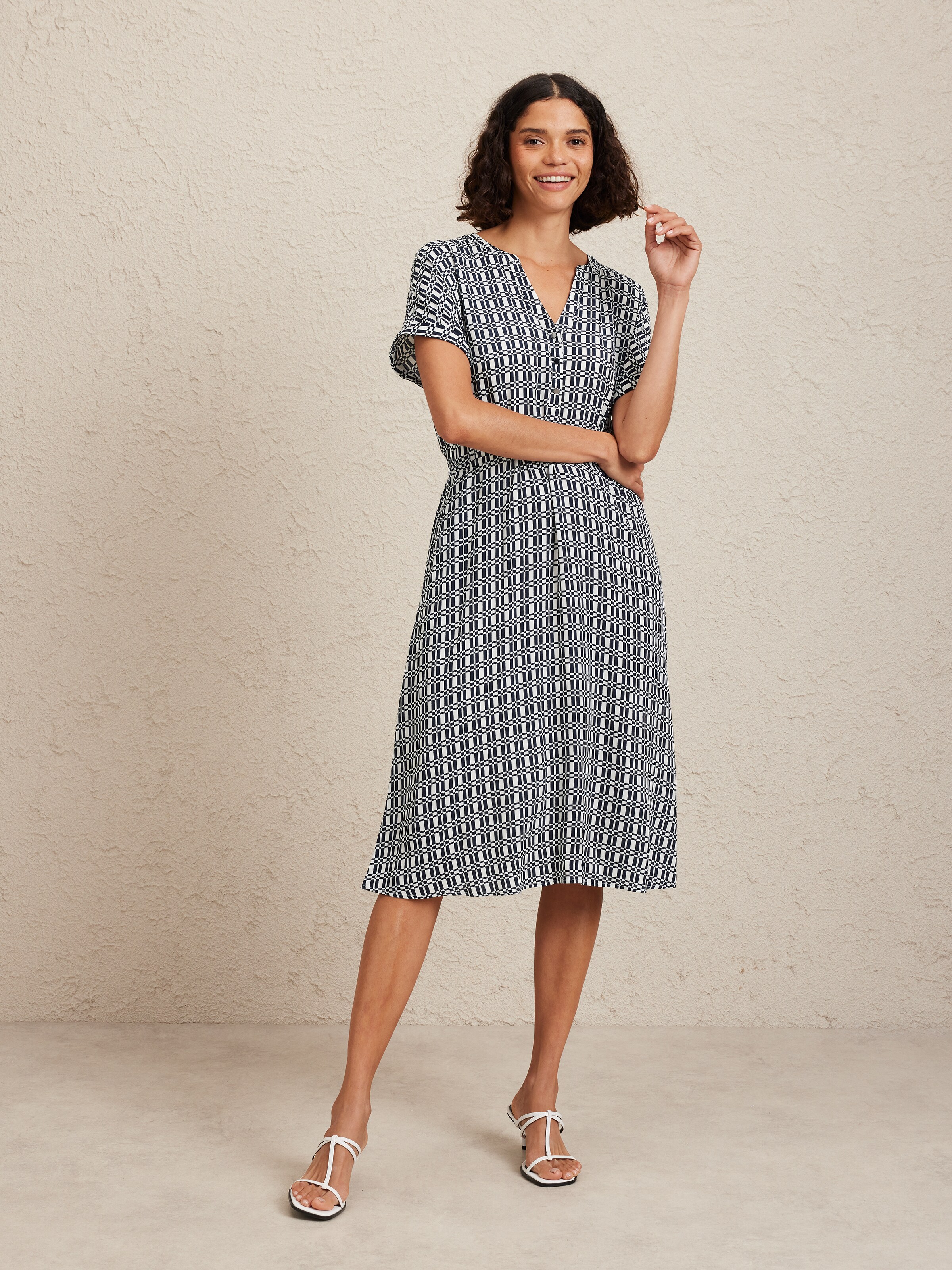 Pia Popover Midi Dress