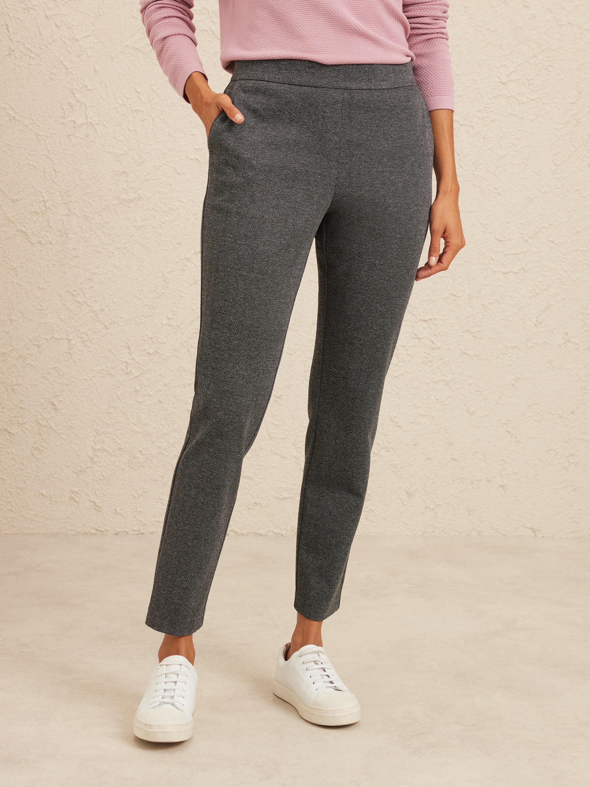 Ava Herringbone Ponte Pant