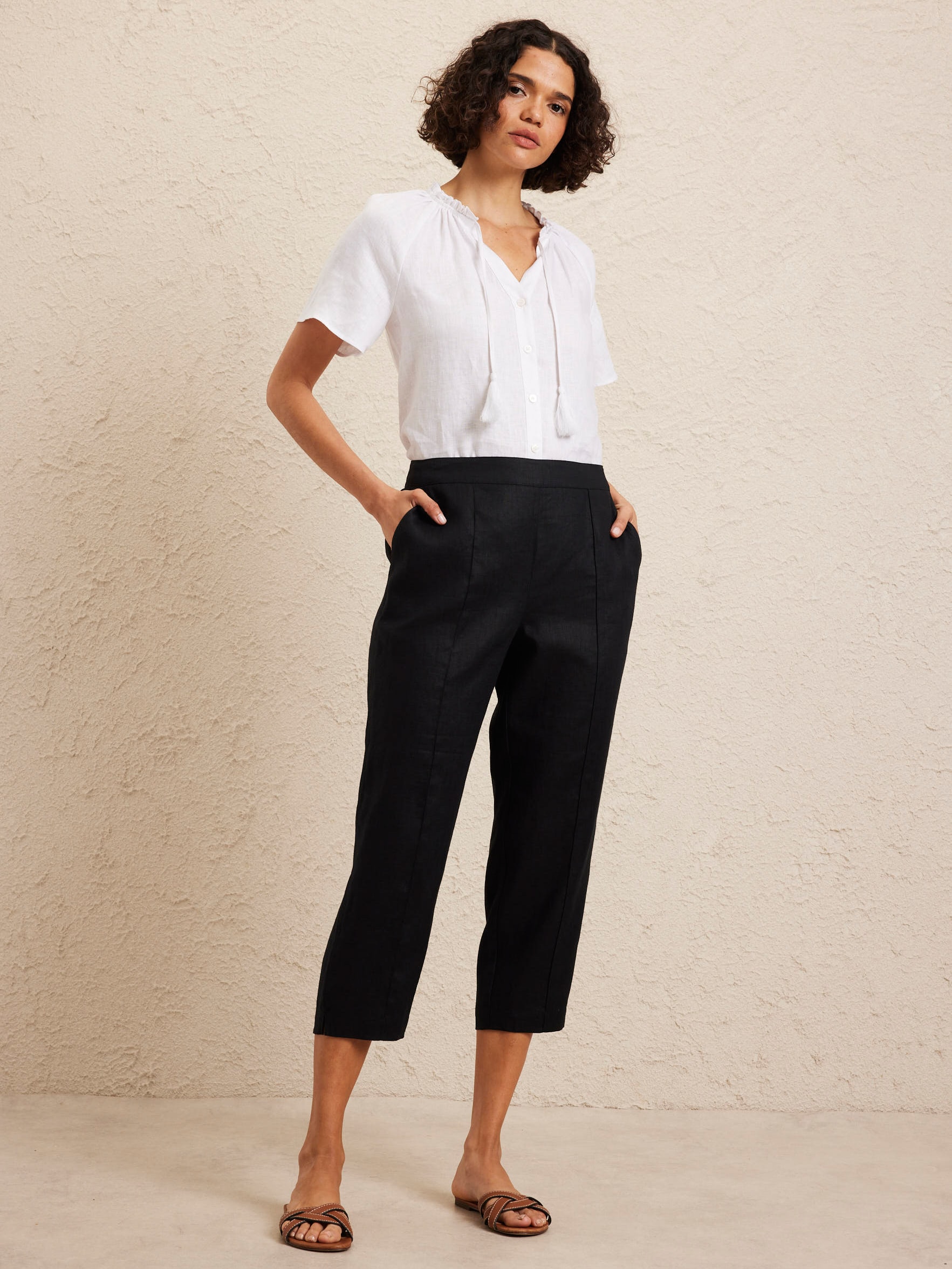 Linen Pull On Crop Pant