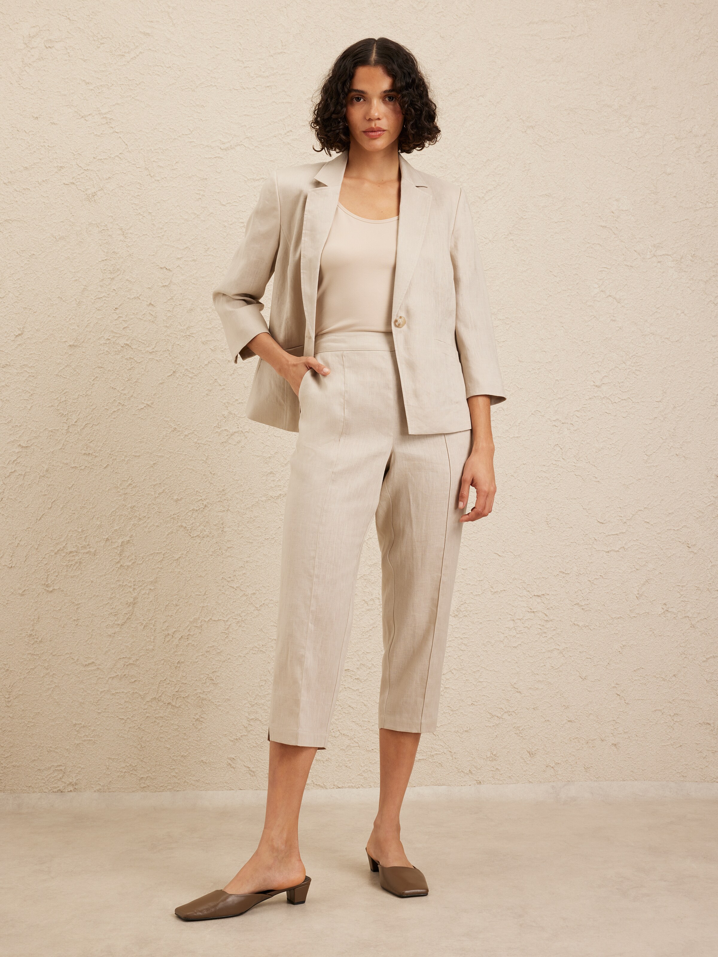 Linen Pull On Crop Pant