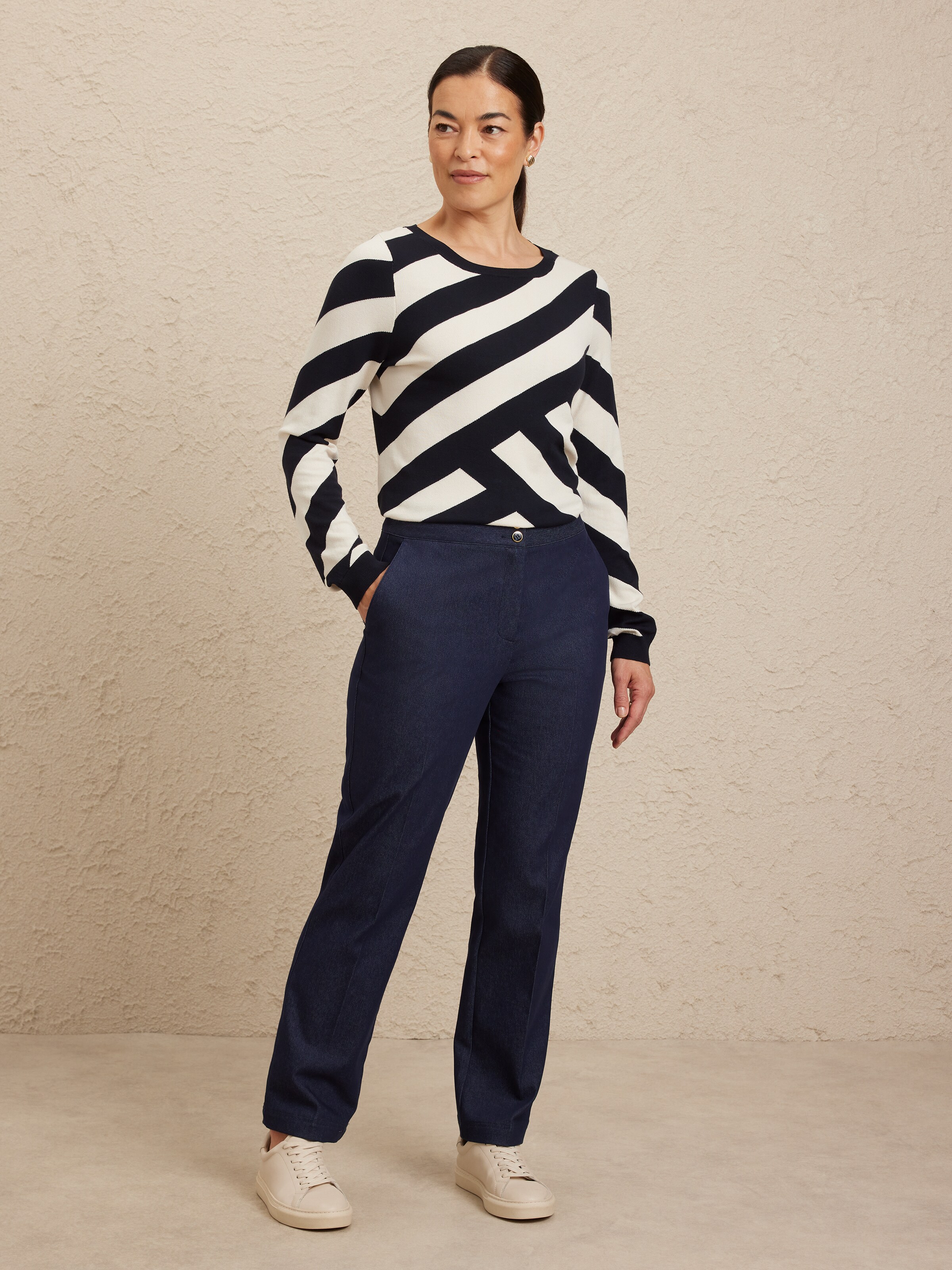 Long Sleeve Cindy Cut About Jumper