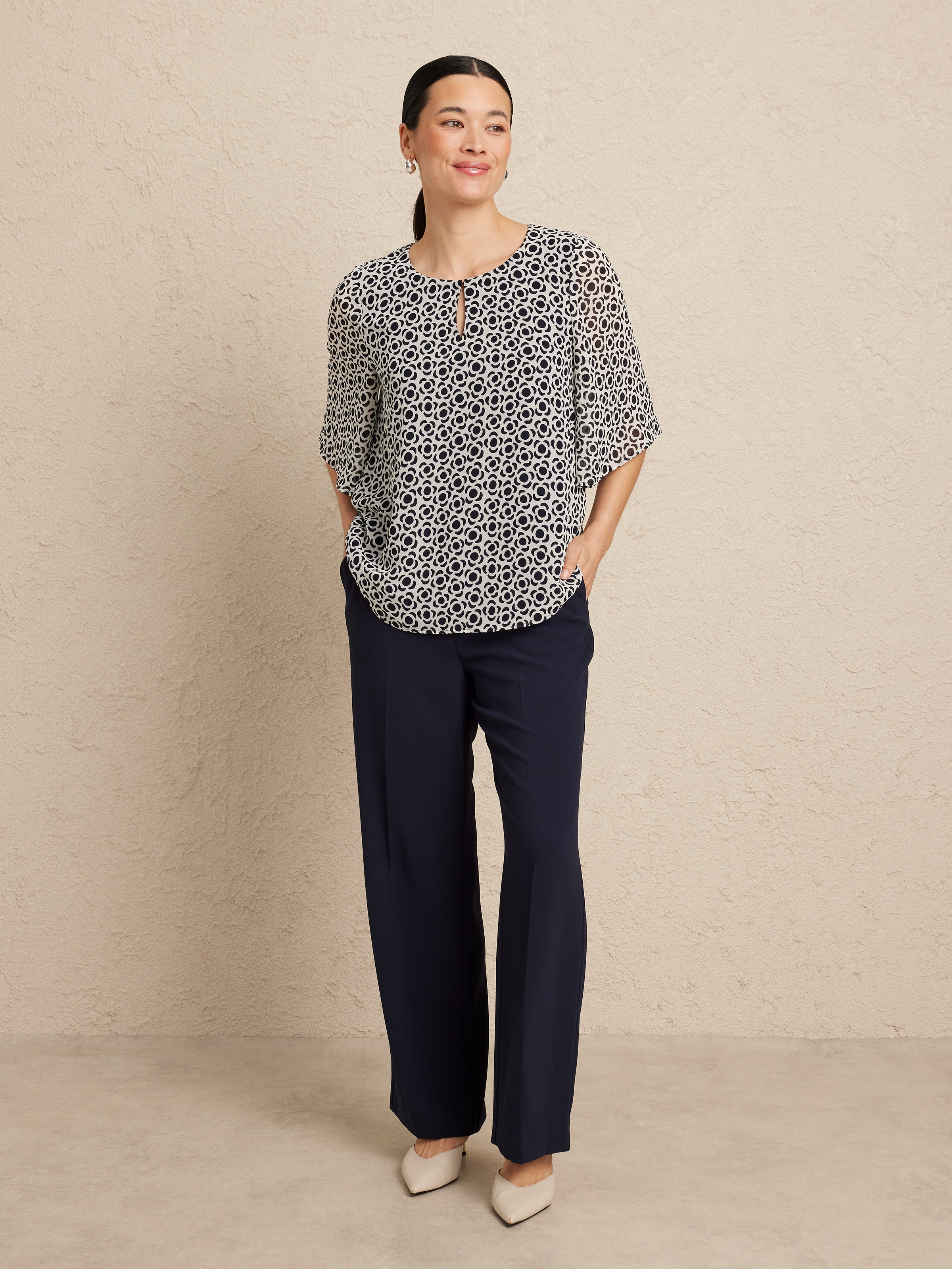 Sera Keyhole Top