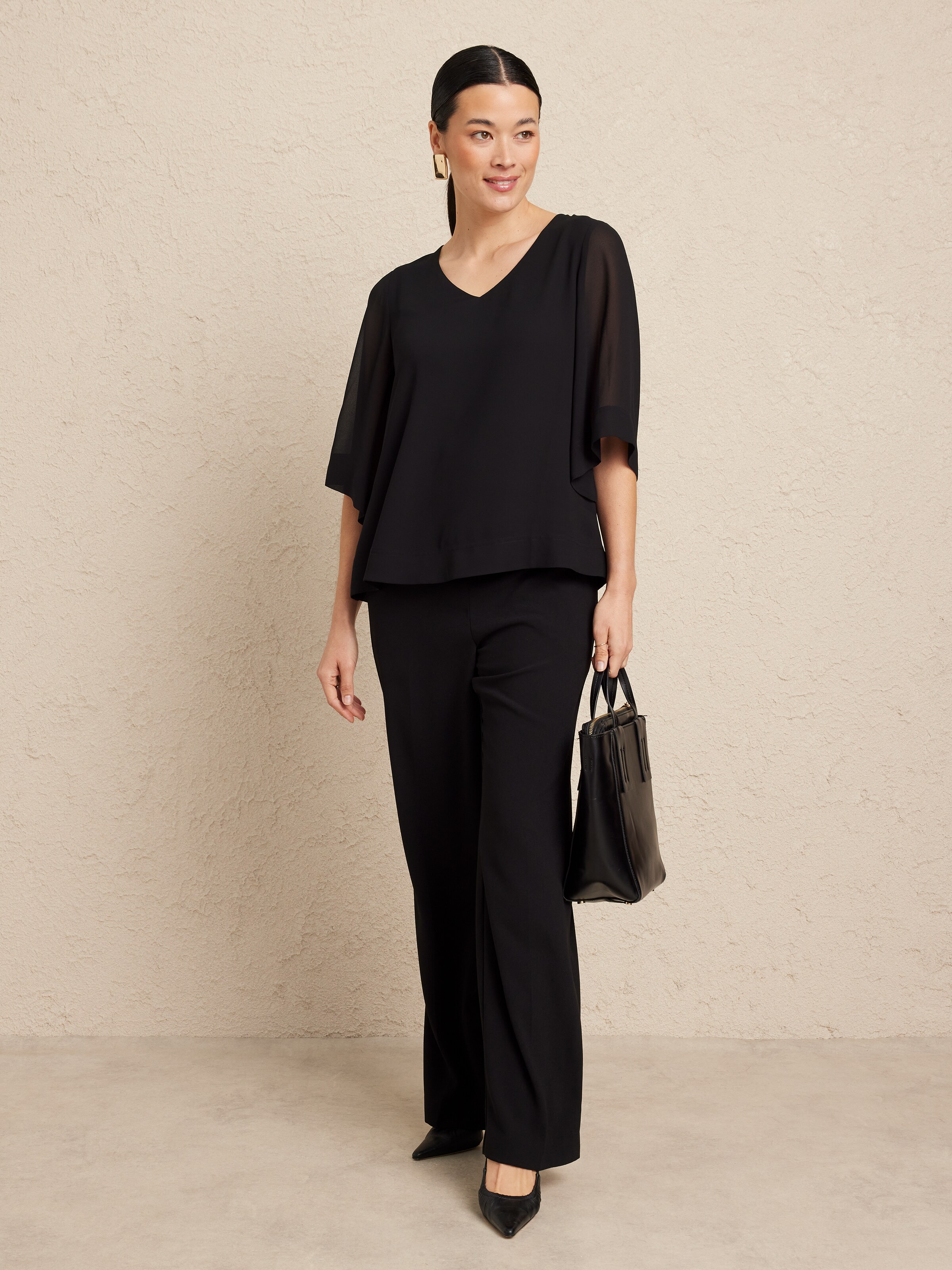 Sera V Neck Top