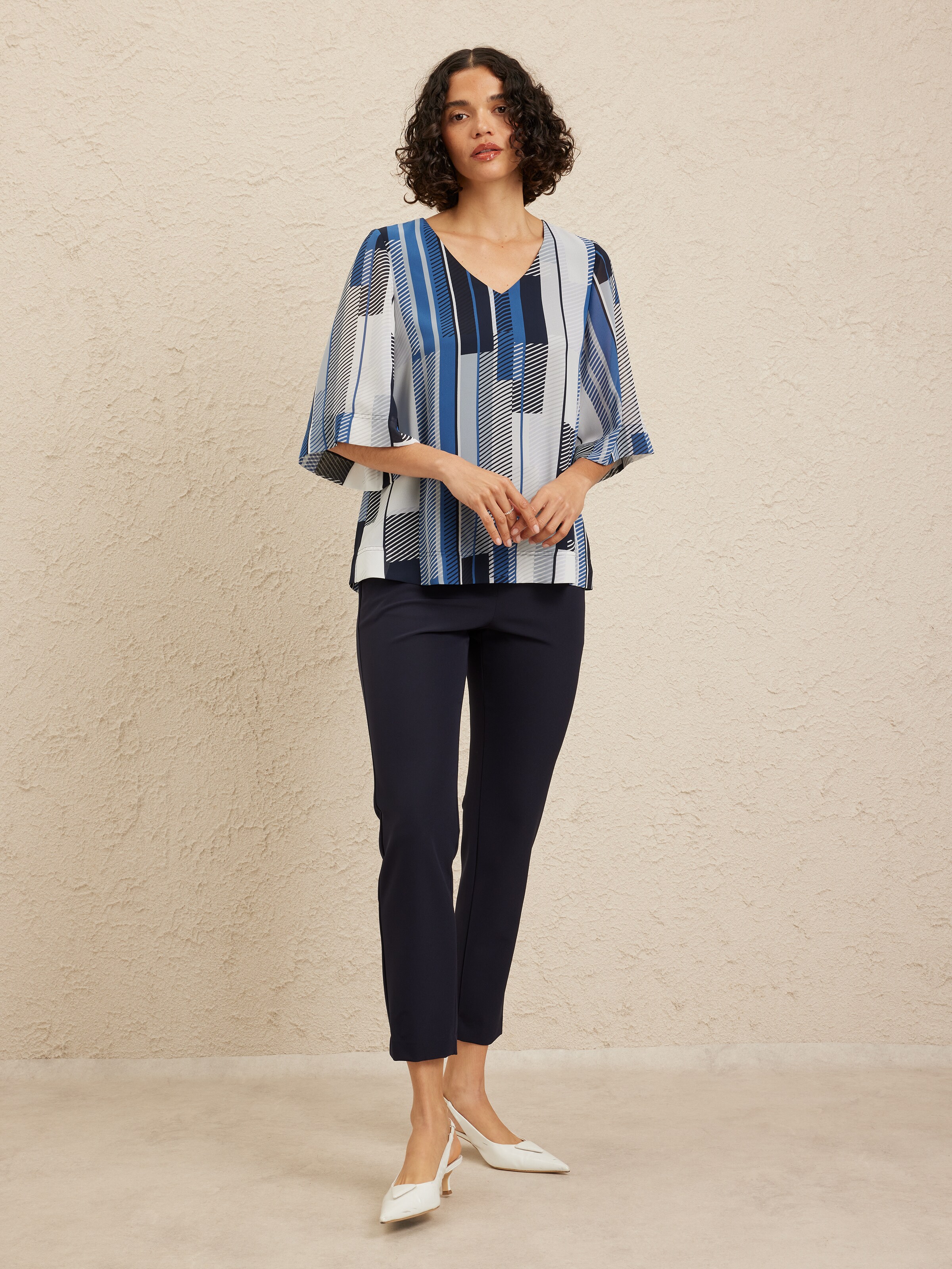 Sera V Neck Top