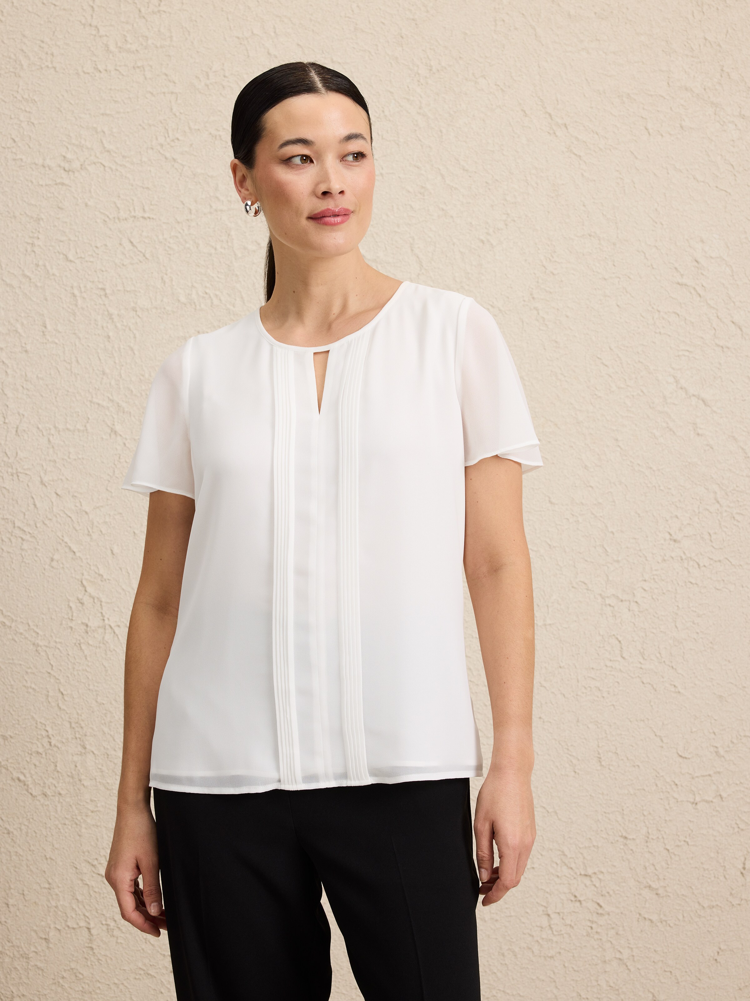 Cyra Pintuck Keyhole Blouse