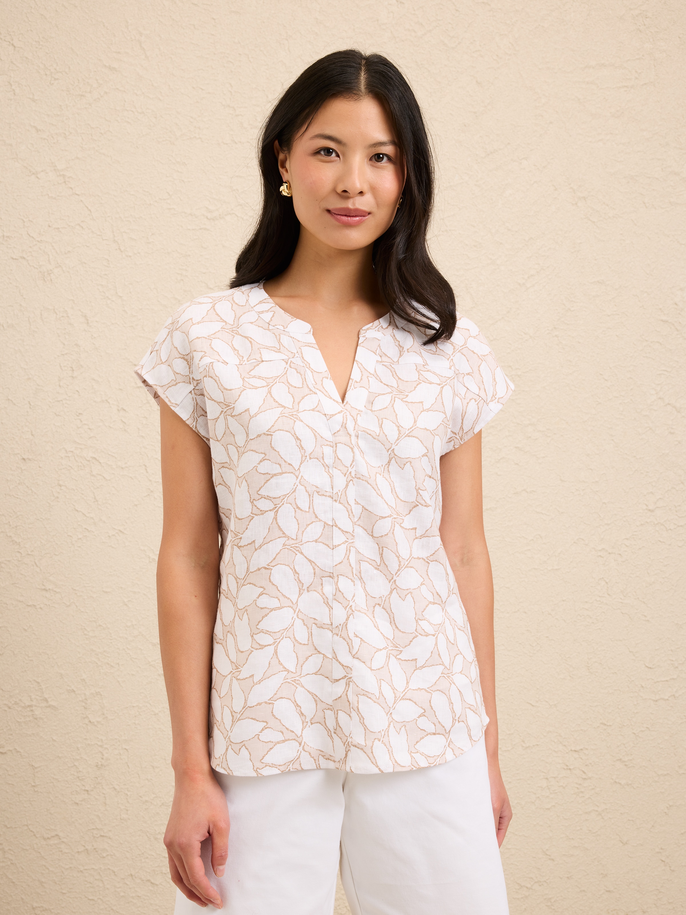 Notch Yoke Linen Top