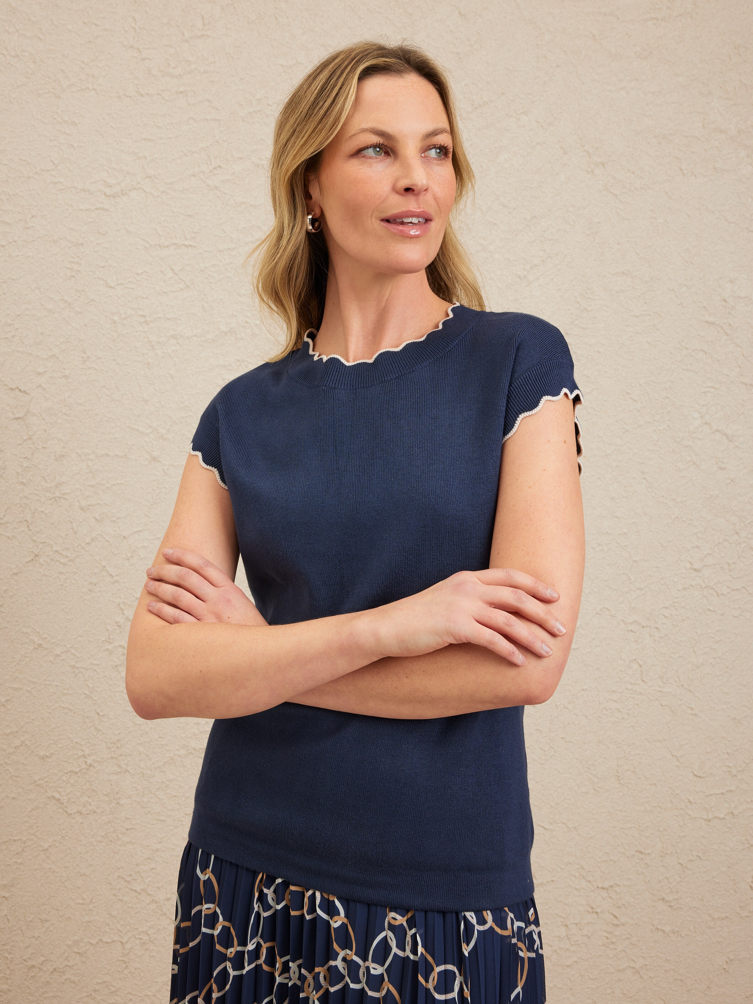 Tia Scallop Tipped Knit Top