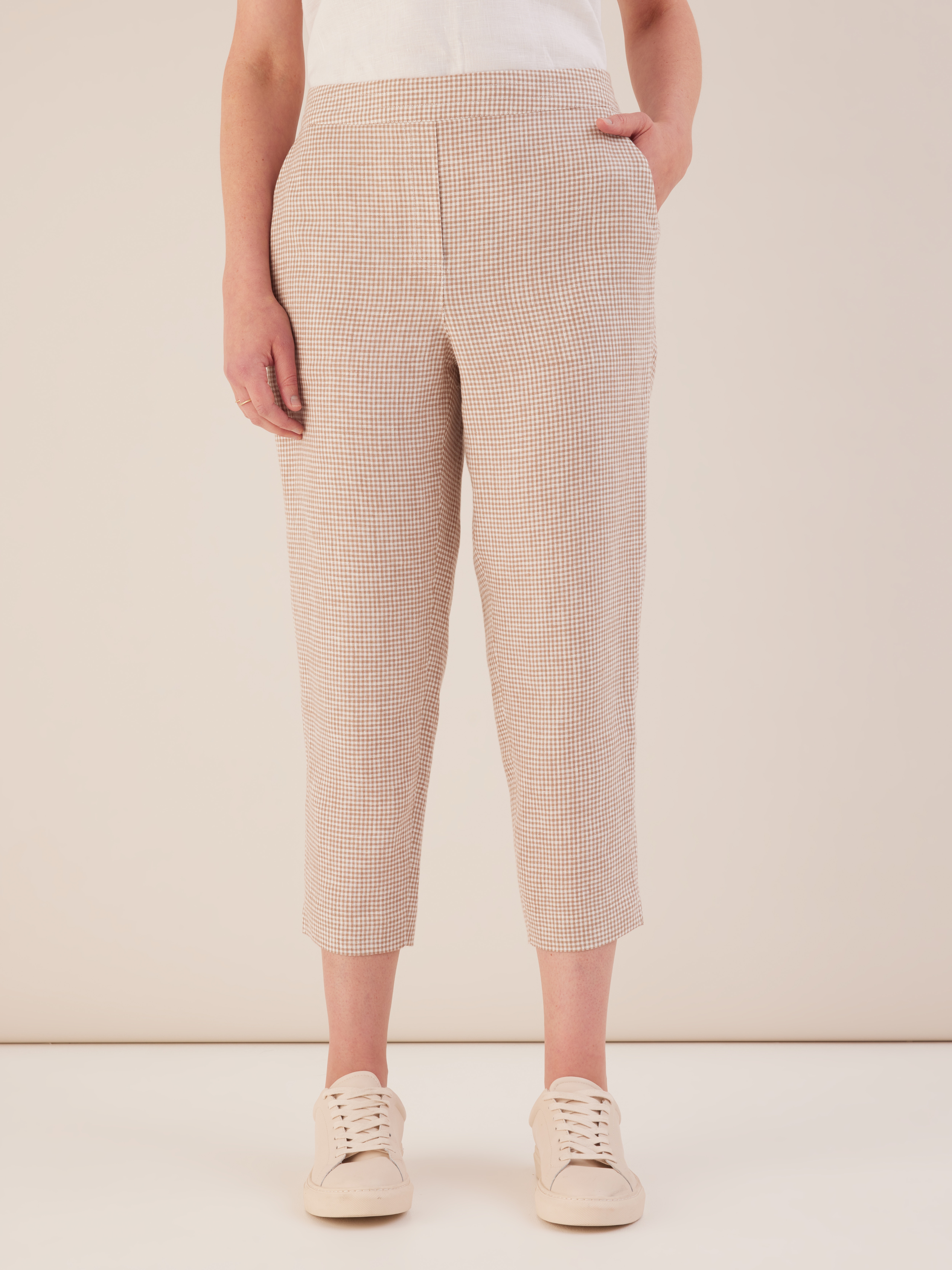 Linen Slim Crop Pant                                                                                                            
