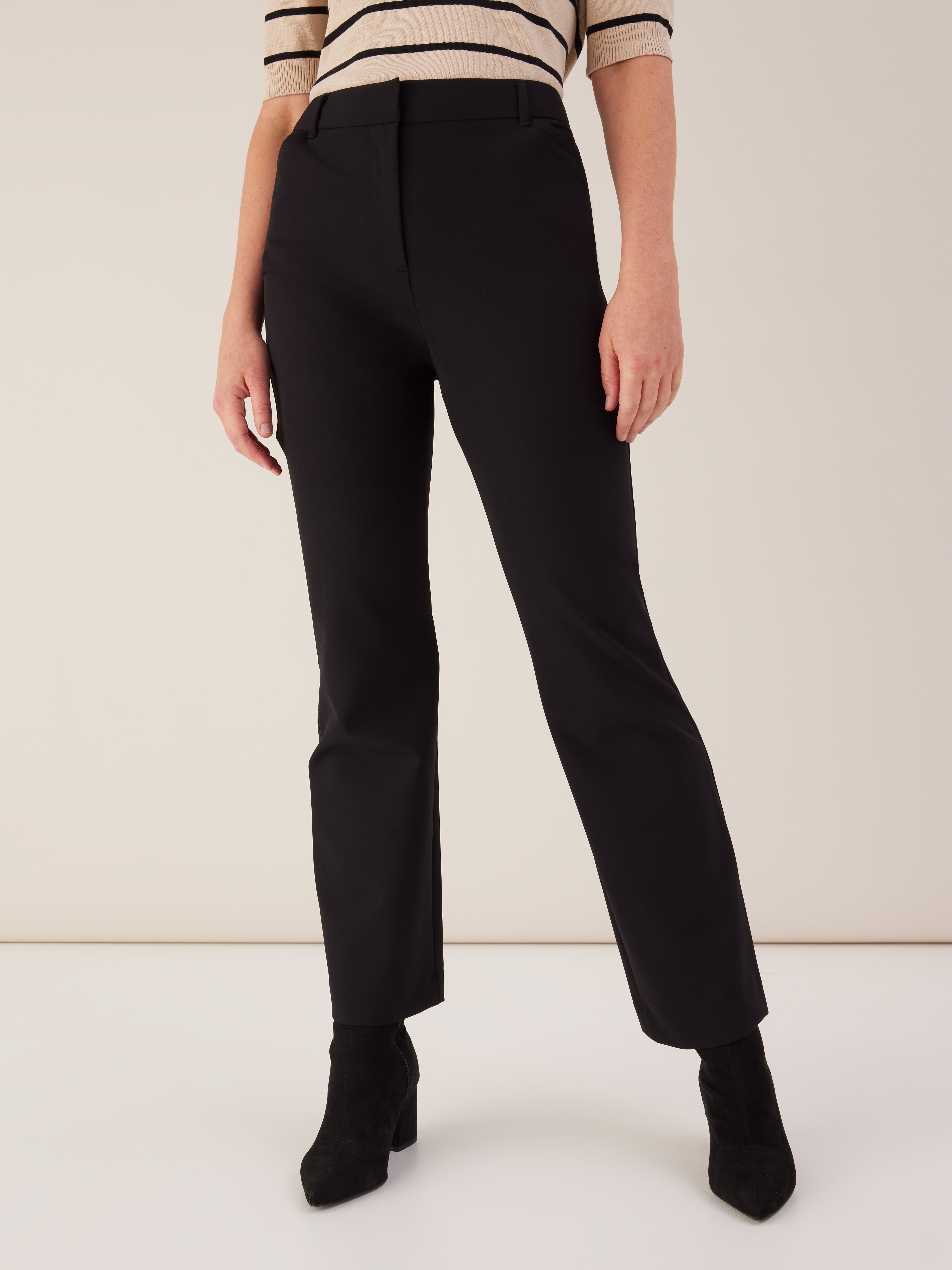 Suzie Stretch Bootleg Pant                                                                                                      