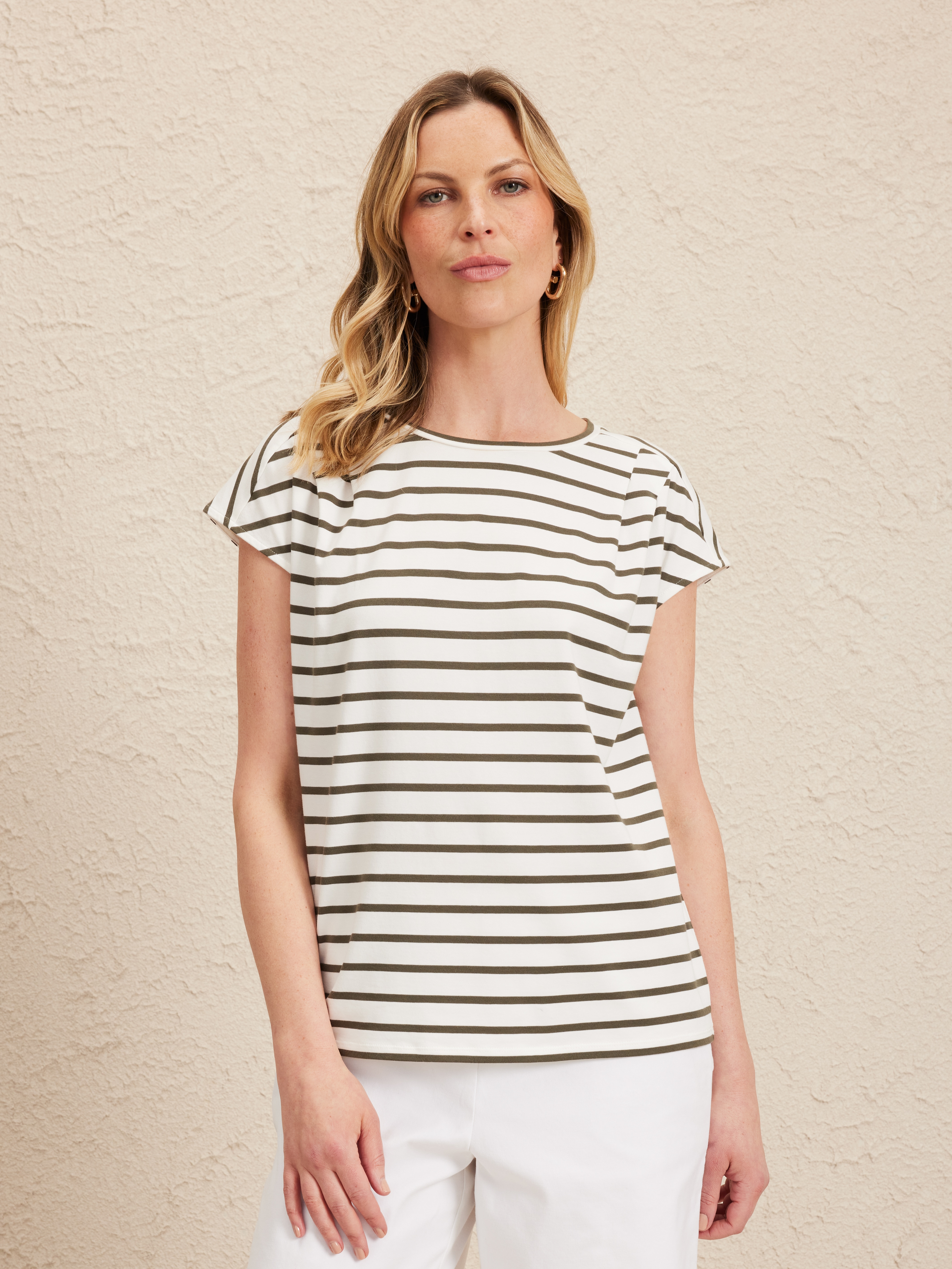 Extended Tuck Neck Tee                                                                                                          