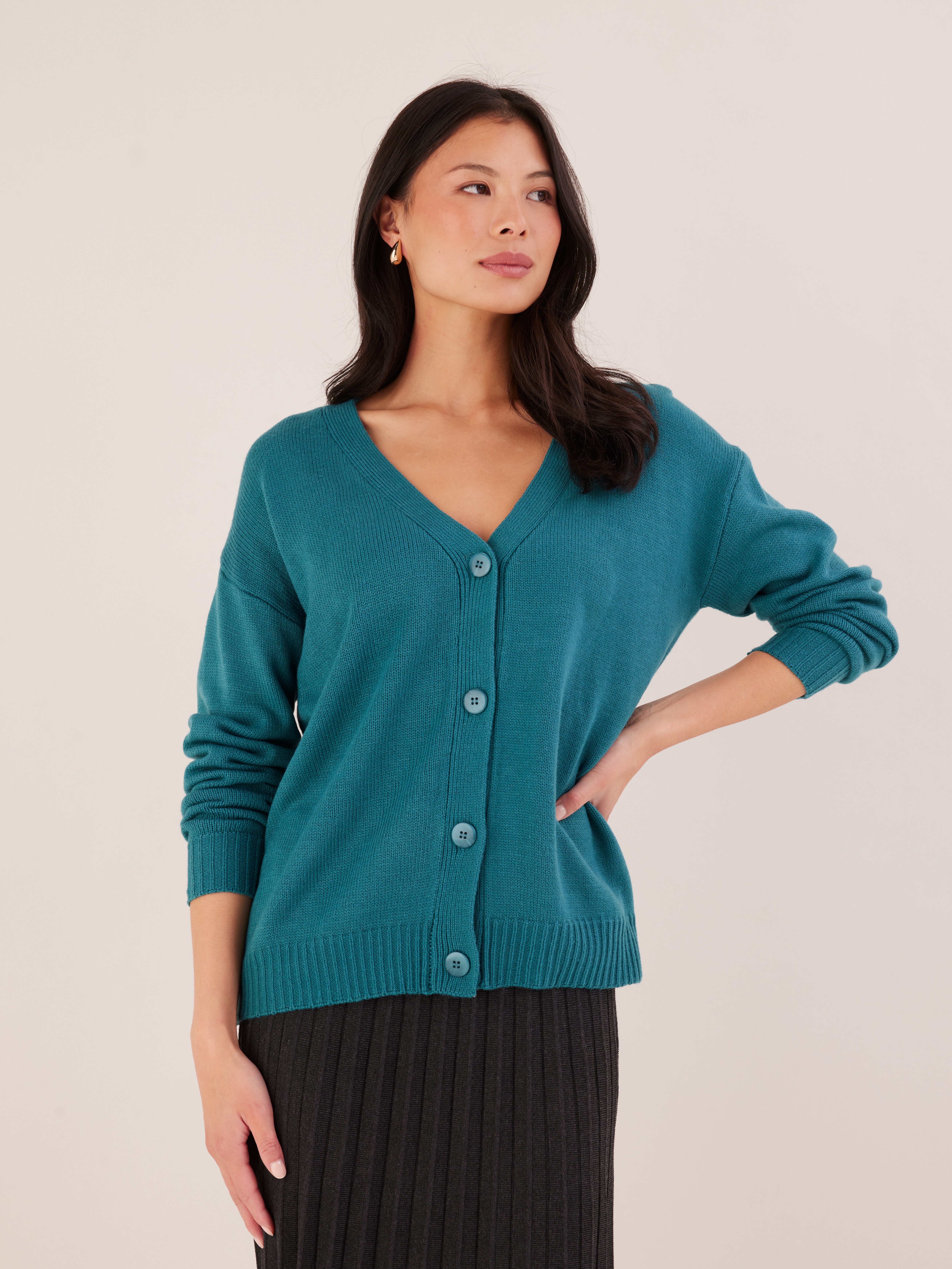 V Neck Relaxed Cardi                                                                                                            